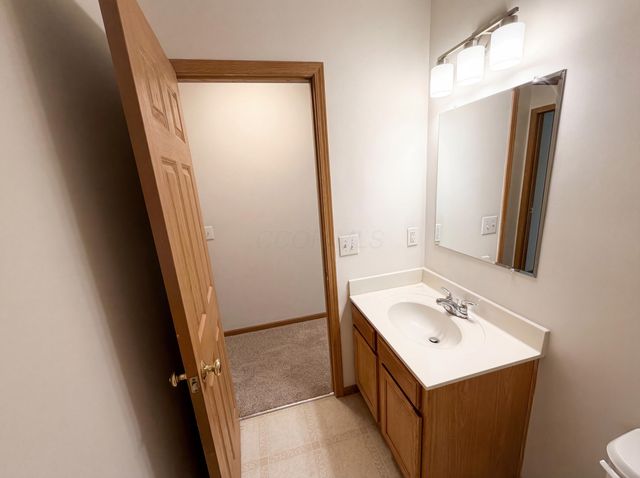 1000 Hidden Cove Way, Columbus, OH 43228