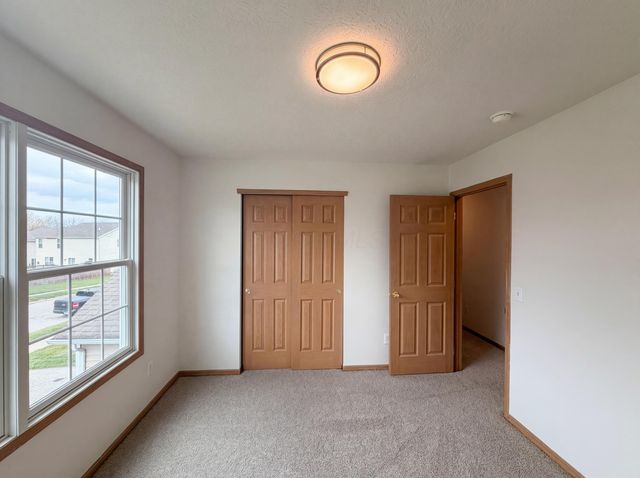 1000 Hidden Cove Way, Columbus, OH 43228