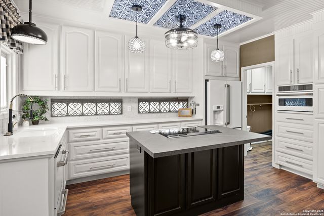 7822 Timber Top, Fair Oaks Ranch, TX 78015