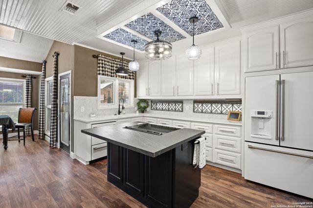 7822 Timber Top, Fair Oaks Ranch, TX 78015