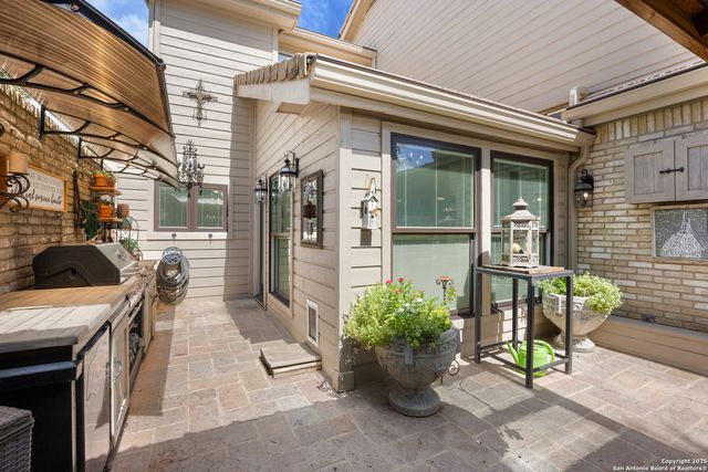 7822 Timber Top, Fair Oaks Ranch, TX 78015