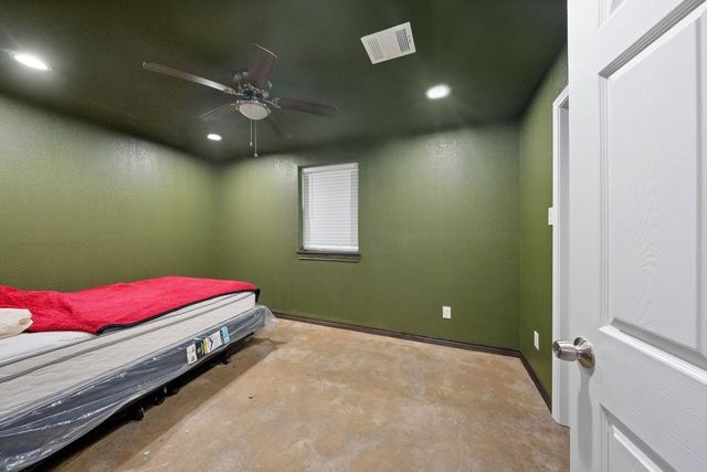 32956 Londonderry Drive, Waller, TX 77484