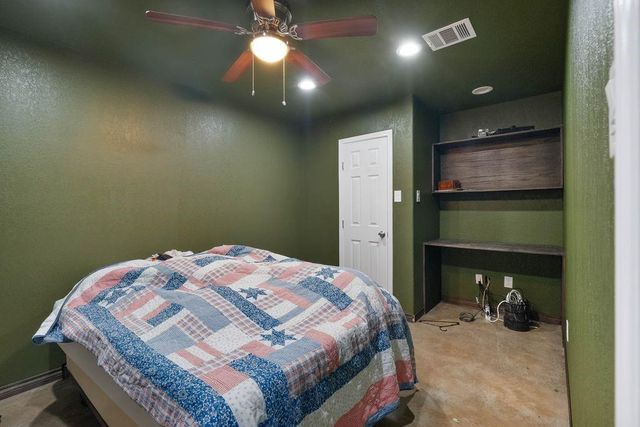 32956 Londonderry Drive, Waller, TX 77484