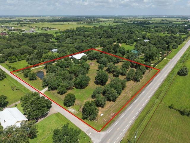 32956 Londonderry Drive, Waller, TX 77484