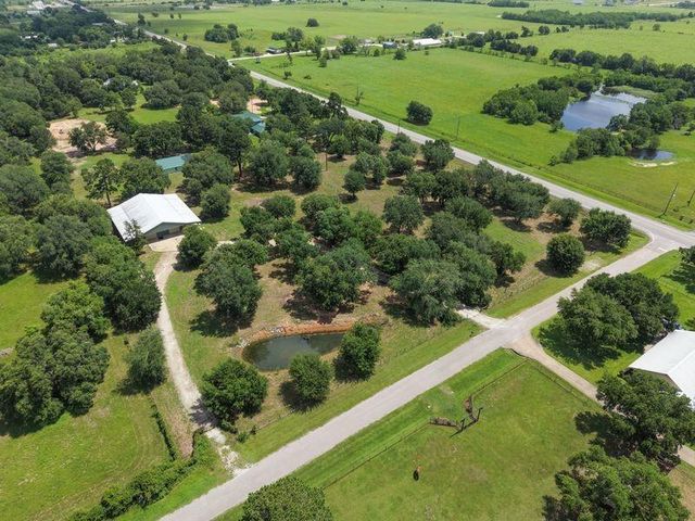 32956 Londonderry Drive, Waller, TX 77484