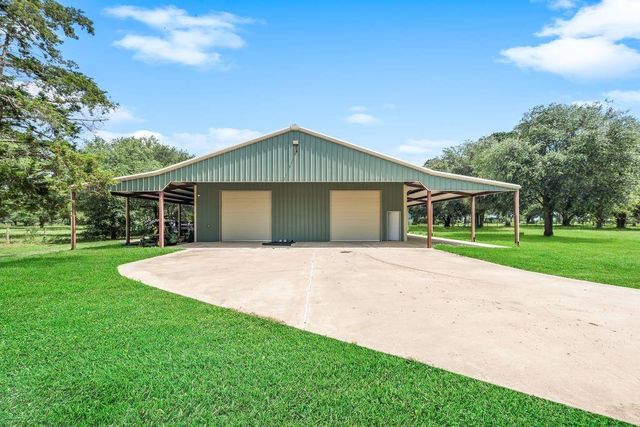 32956 Londonderry Drive, Waller, TX 77484