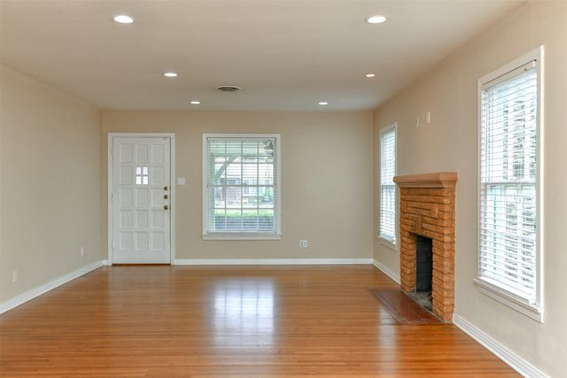 3516 Rashti Court, Fort Worth, TX 76109