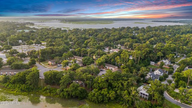 2 Creeks End Lane, Beaufort, SC 29902