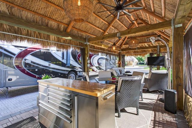 6 S Cortez Drive 6, Margate, FL 33068