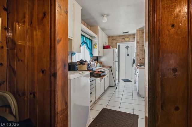 1016 Mezpah Street, Las Vegas, NV 89106