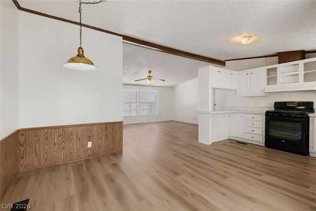 6105 Berthelot Lane, Las Vegas, NV 89122