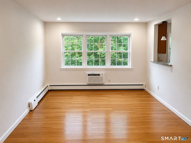 1070 New Haven Avenue 77, Milford, CT 06460