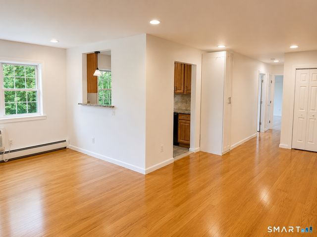 1070 New Haven Avenue 77, Milford, CT 06460