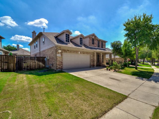 9332 Granger Lane, Fort Worth, TX 76244