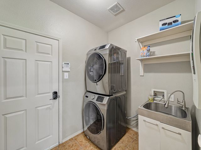 9332 Granger Lane, Fort Worth, TX 76244
