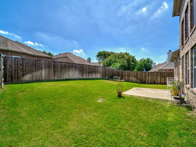 9332 Granger Lane, Fort Worth, TX 76244