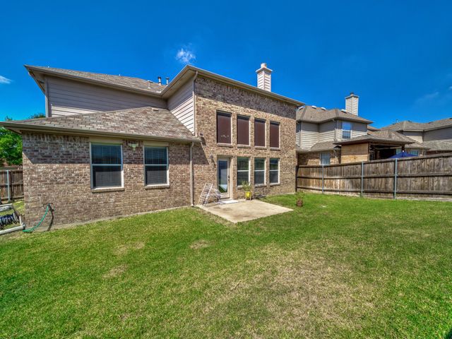9332 Granger Lane, Fort Worth, TX 76244