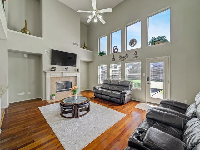 9332 Granger Lane, Fort Worth, TX 76244