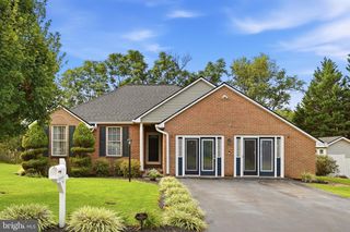 117 GEMSTONE DR, Martinsburg, WV 25401