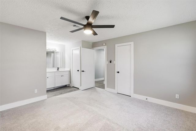 13338 Rampchester Lane, Houston, TX 77015