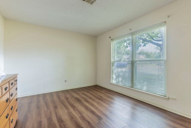 3338 Chimney Place Drive, Waco, TX 76708