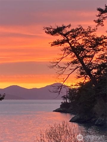 403 Eliza Road, Lopez Island, WA 98261