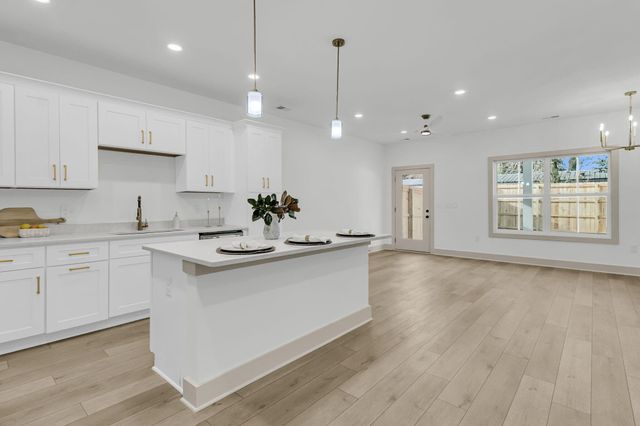 4007 Gravely Avenue, North Charleston, SC 29405