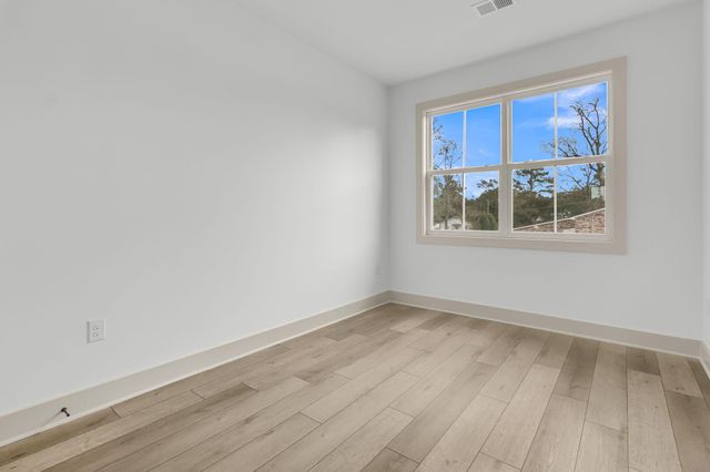 4007 Gravely Avenue, North Charleston, SC 29405