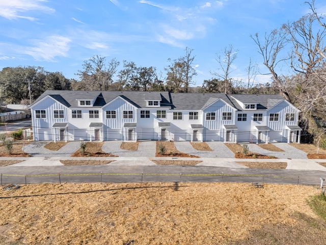 4007 Gravely Avenue, North Charleston, SC 29405