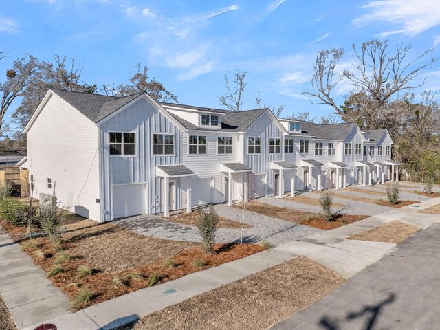 4007 Gravely Avenue, North Charleston, SC 29405