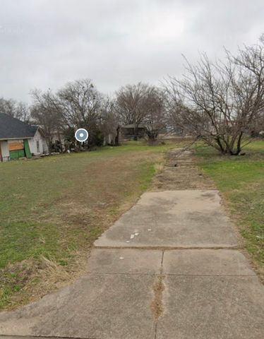 7720 Norman Avenue, Fort Worth, TX 76116