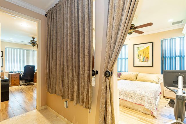 8047 Via Grande, Boynton Beach, FL 33437