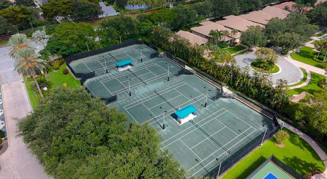 8047 Via Grande, Boynton Beach, FL 33437