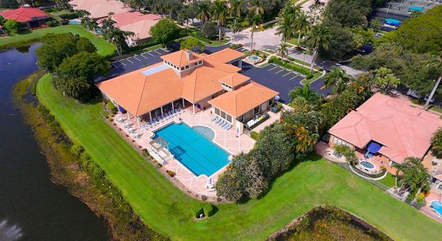 8047 Via Grande, Boynton Beach, FL 33437