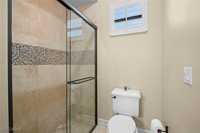 6482 Carema LN, Naples, FL 34113