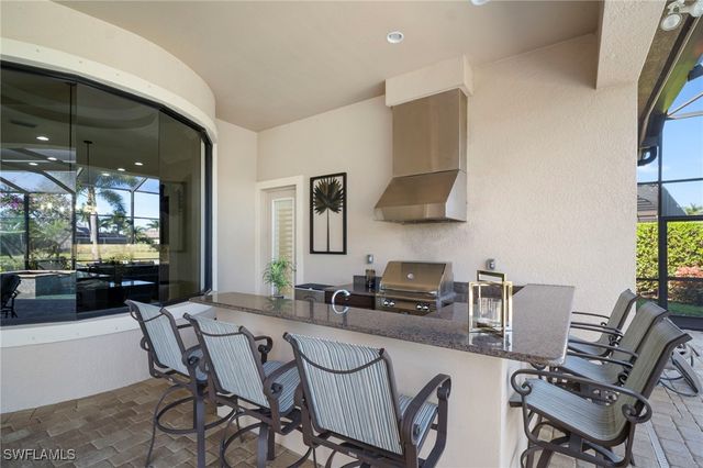 6482 Carema LN, Naples, FL 34113