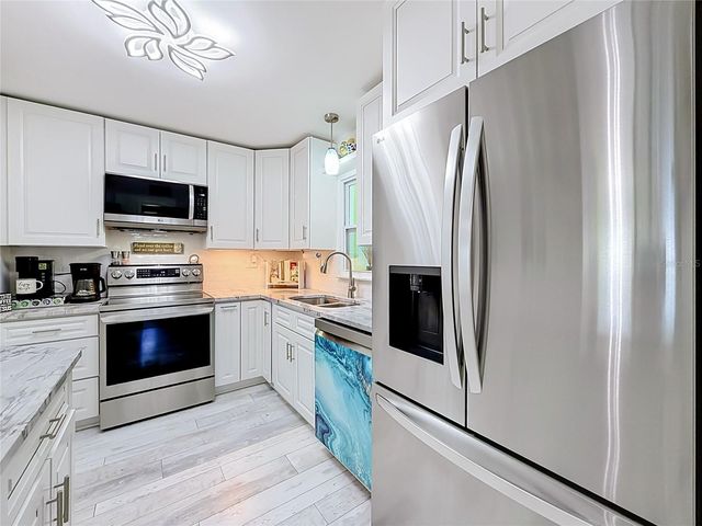4046 FLORAMAR TERRACE, New Port Richey, FL 34652