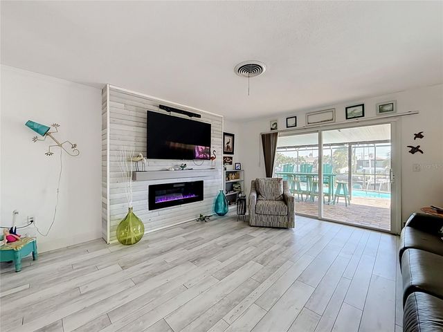 4046 FLORAMAR TERRACE, New Port Richey, FL 34652
