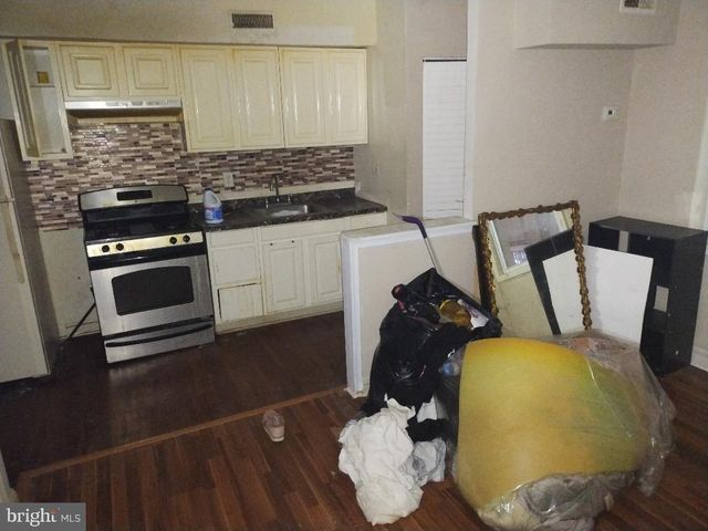 1409 STAPLES ST NE, Washington, DC 20002