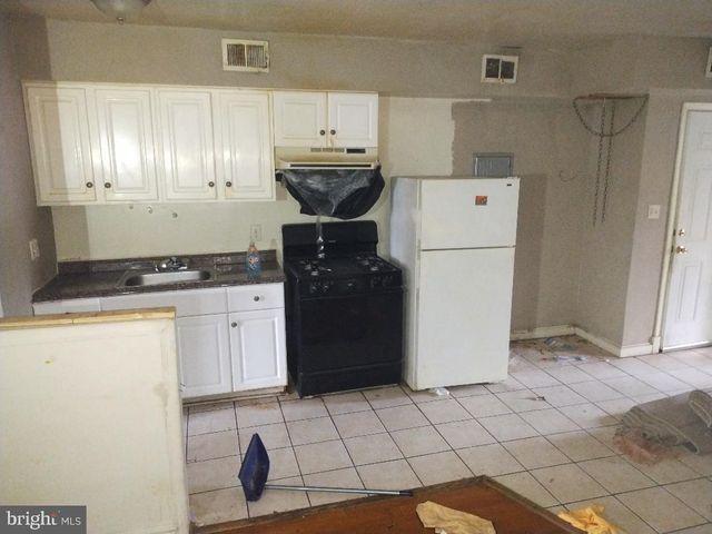 1409 STAPLES ST NE, Washington, DC 20002