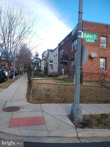 1409 STAPLES ST NE, Washington, DC 20002