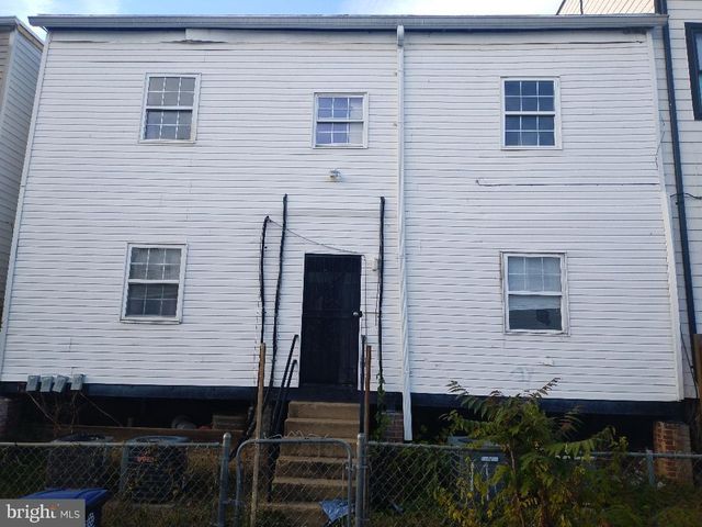 1409 STAPLES ST NE, Washington, DC 20002