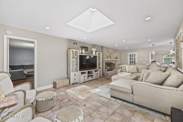 64 Livingston Lane, Manalapan, NJ 07726