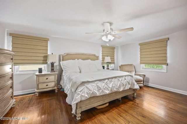 64 Livingston Lane, Manalapan, NJ 07726
