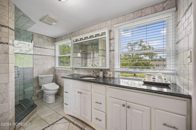 64 Livingston Lane, Manalapan, NJ 07726