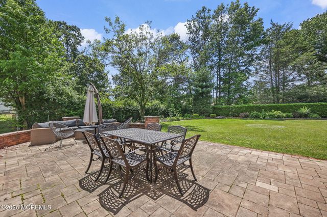 64 Livingston Lane, Manalapan, NJ 07726