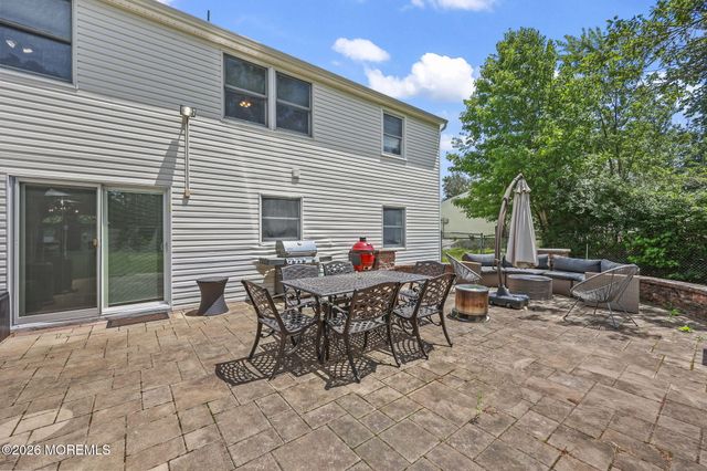 64 Livingston Lane, Manalapan, NJ 07726