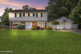 64 Livingston Lane, Manalapan, NJ 07726