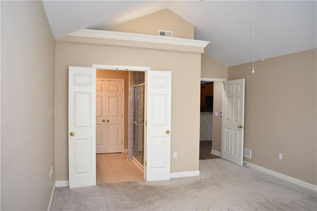 7135 Meadow View Street, Shawnee, KS 66227