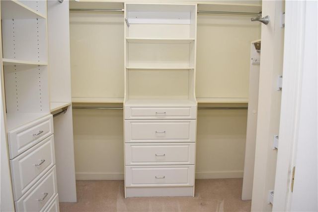 7135 Meadow View Street, Shawnee, KS 66227